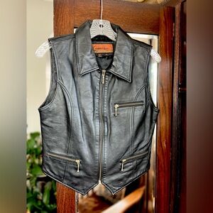 Vintage Genuine Black Leather Vest by Cayenne. Size Medium. EUC.